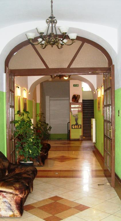 Hotel Pariz Jicin Bagian luar foto