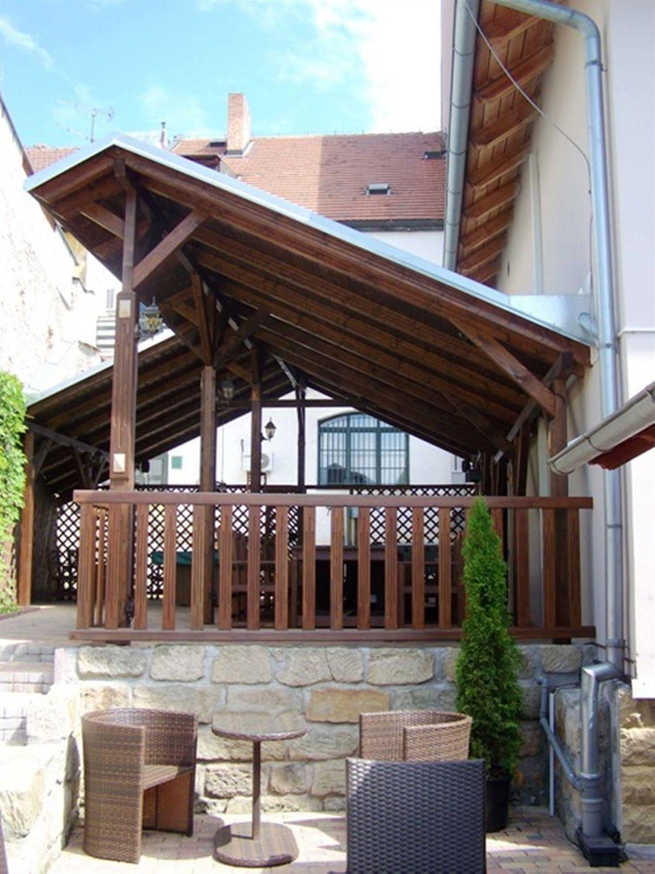 Hotel Pariz Jicin Bagian luar foto